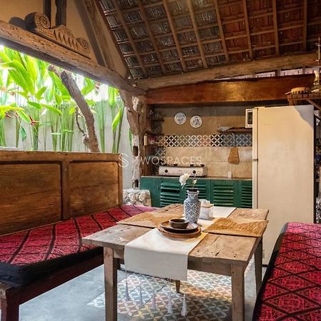 Kayu Beach Villa By Twospaces, Nusa Dua Beach Exterior foto